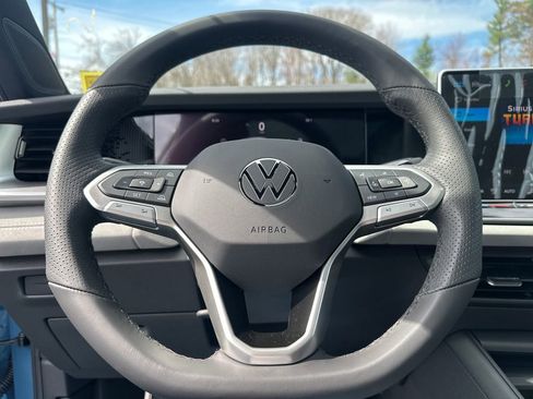 New 2026 Volkswagen Tiguan SE R-Line AWD/4WD image 7