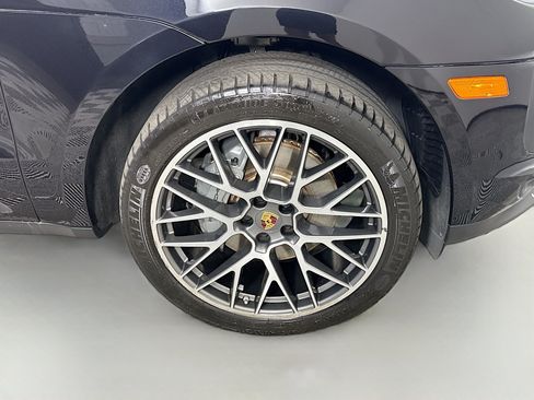 Used 2020 Porsche Macan S AWD/4WD image 31