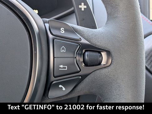 Used 2022 Aston Martin V8 Vantage Coupe image 30