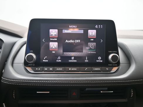 Used 2021 Nissan Rogue S image 15