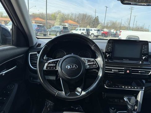 Used 2021 Kia Seltos EX AWD/4WD image 16