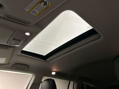 Used 2021 INFINITI QX80 Premium Select w/ All-Season Package image 12