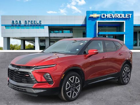 Used 2023 Chevrolet Blazer RS w/ Enhanced Convenience Package FWD image 2