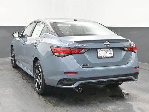 New 2025 Nissan Sentra SR image 6