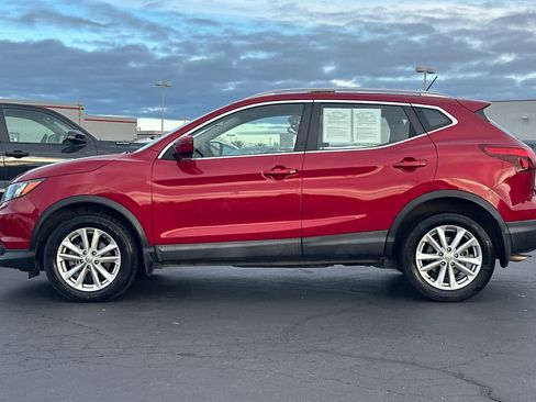 Used 2018 Nissan Rogue Sport SV image 9