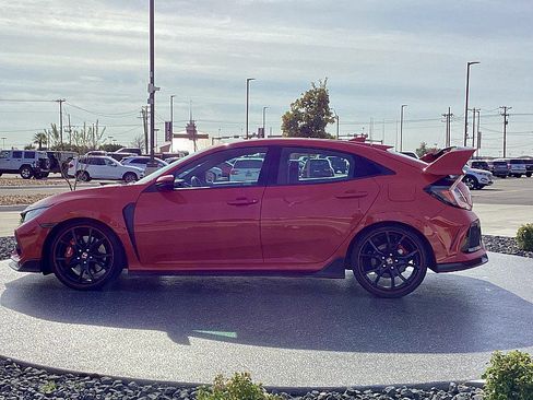 Used 2019 Honda Civic Type R image 8