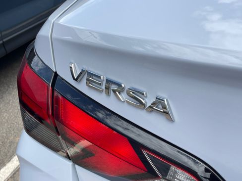 Used 2025 Nissan Versa SV w/ Trunk Package FWD image 10
