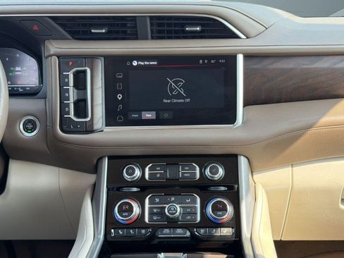 Used 2022 GMC Yukon Denali RWD image 26