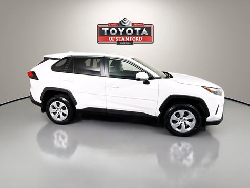 Used 2023 Toyota RAV4 LE image 8