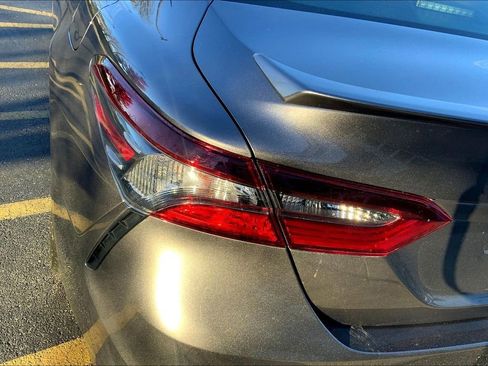 Used 2023 Toyota Camry SE image 31