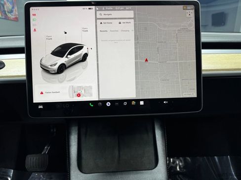 Used 2024 Tesla Model Y Long Range image 24