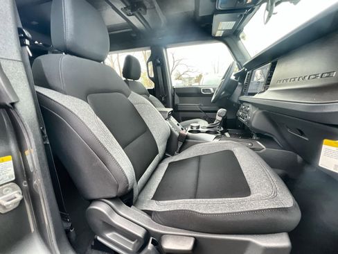 New 2025 Ford Bronco 4-Door image 25