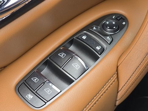 Certified 2024 INFINITI QX80 Sensory image 31