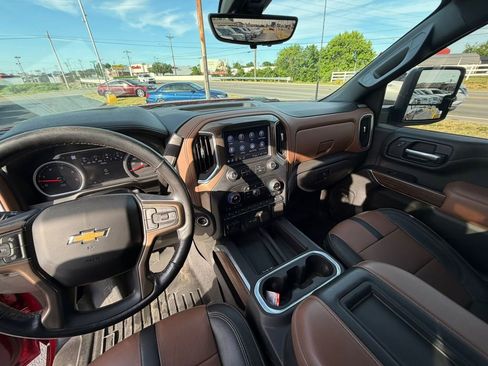 Used 2021 Chevrolet Silverado 2500 High Country w/ Technology Package AWD/4WD image 11