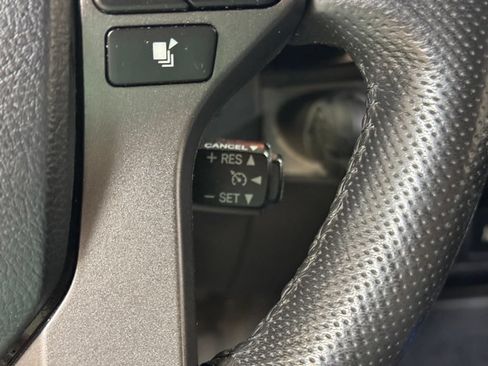 Used 2017 Toyota Tacoma TRD Sport w/ Premium & Technology Package AWD/4WD image 41