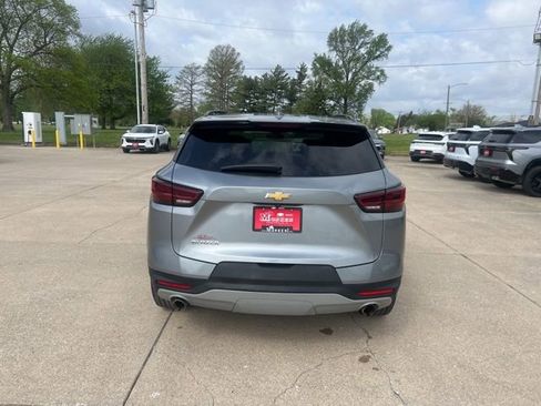 Used 2023 Chevrolet Blazer LT FWD image 4