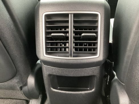 Used 2025 Kia Sportage EX image 28