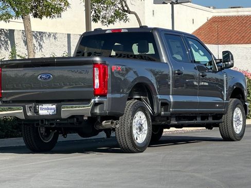 New 2026 Ford F250 XLT w/ FX4 Off-Road Package image 4