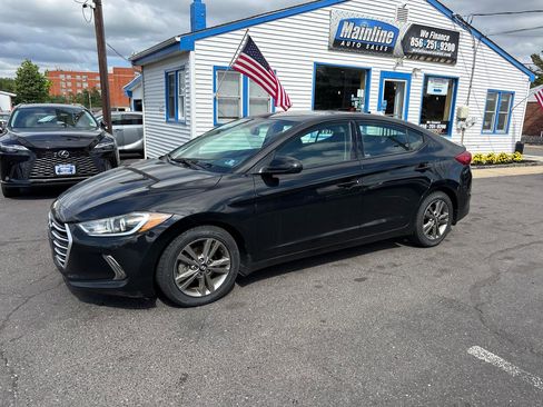 Used 2018 Hyundai Elantra Value Edition FWD image 5
