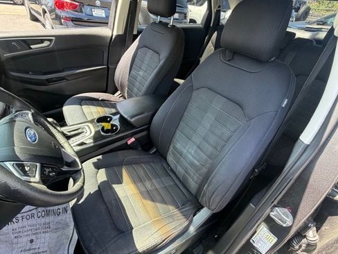 Used 2016 Ford Edge SEL FWD image 9
