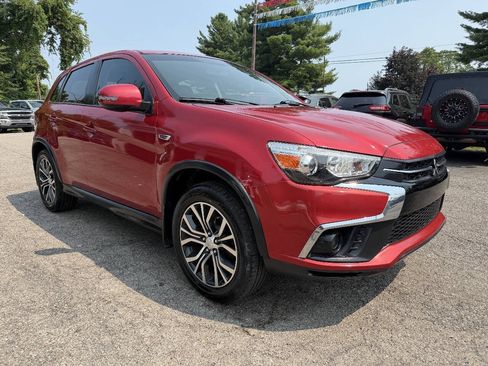 Used 2018 Mitsubishi Outlander Sport ES AWD/4WD image 3