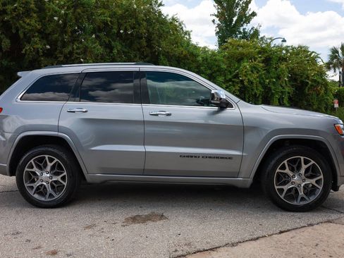 Used 2020 Jeep Grand Cherokee Overland RWD image 8