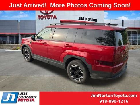 Used 2025 Hyundai Santa Fe SEL FWD image 4