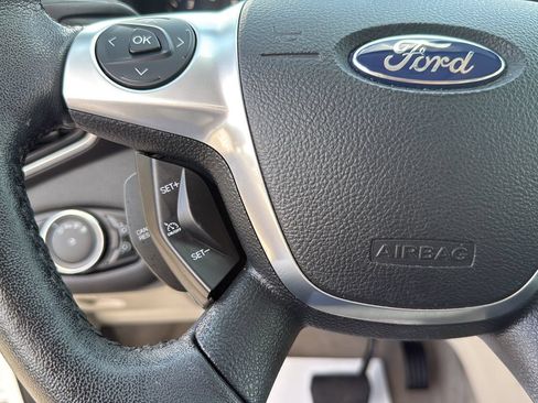 Used 2013 Ford Escape SEL FWD image 17