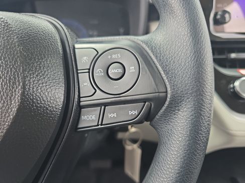 New 2026 Toyota Corolla Cross L image 17