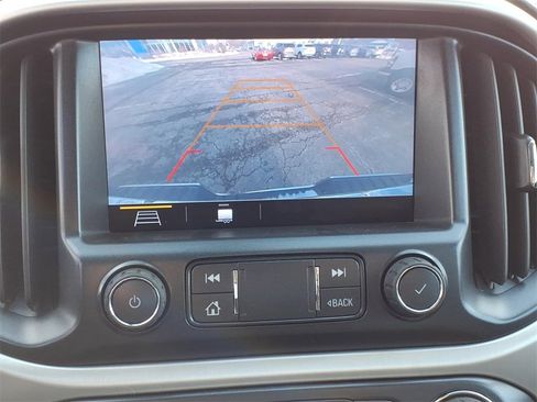 Used 2020 GMC Canyon SLE w/ Elevation Edition image 12