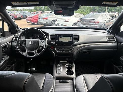 Used 2023 Honda Passport TrailSport image 33