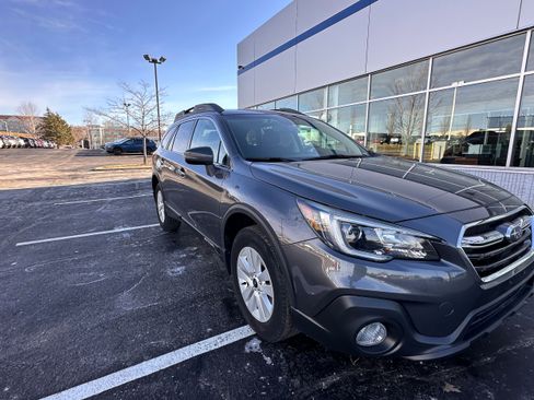 Used 2019 Subaru Outback 2.5i Premium w/ Protection Package #1 image 2