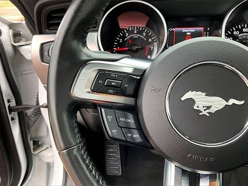 Used 2022 Ford Mustang Premium image 20