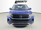 Used 2022 Volkswagen Taos SE image 2