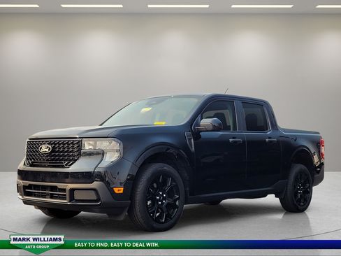 Used 2025 Ford Maverick XLT w/ Equipment Group 301A AWD/4WD image 8