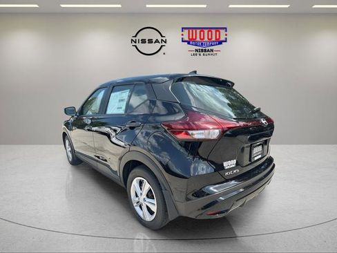 Certified 2025 Nissan Kicks Play S FWD image 5