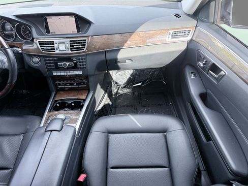 Used 2014 Mercedes-Benz E 350 Sedan image 33