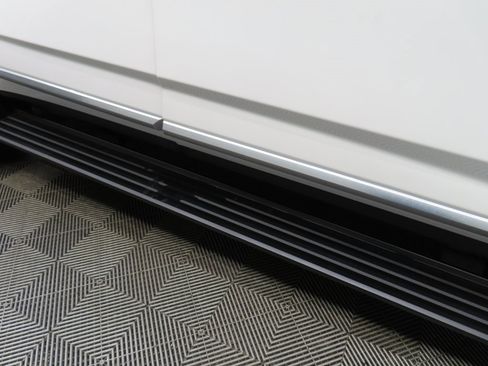 Used 2024 GMC Yukon Denali image 53