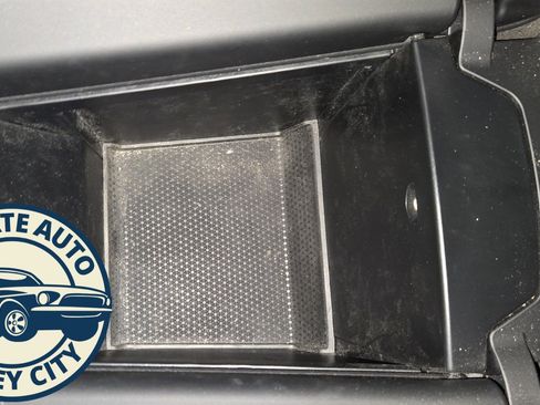 Used 2023 BMW X5 xDrive45e w/ Climate Comfort Package image 19