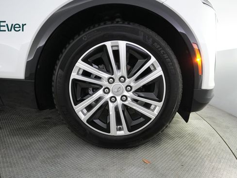 Used 2024 Cadillac Lyriq Tech RWD image 19
