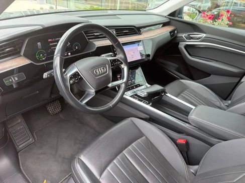 Used 2019 Audi e-tron Premium Plus AWD/4WD image 7