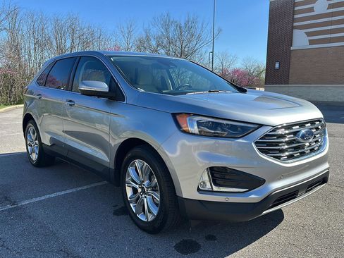 Certified 2024 Ford Edge Titanium w/ Equipment Group 301A image 7