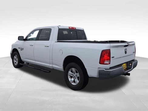 Used 2019 RAM 1500 Classic SLT AWD/4WD image 3