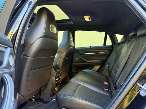 Used 2017 BMW X6 M image 12