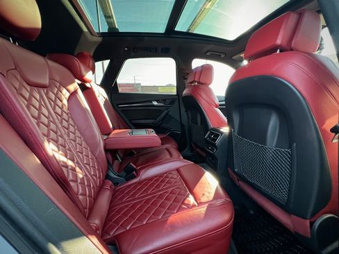 Used 2019 Audi SQ5 Premium Plus w/ Premium Plus Package image 28