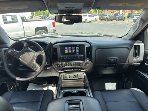 Used 2017 GMC Sierra 1500 SLT AWD/4WD image 10