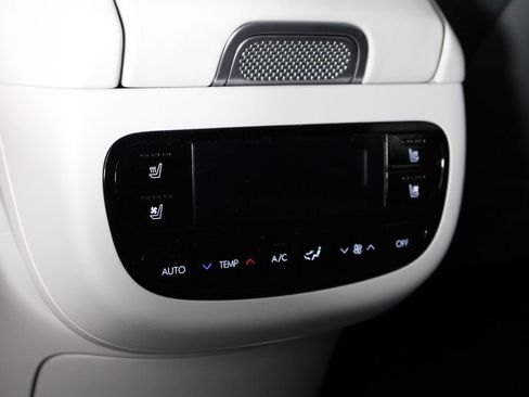 Certified 2026 Hyundai Ioniq 9 Calligraphy image 24