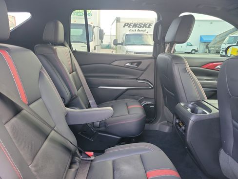Used 2024 Chevrolet Traverse RS w/ LPO, Floor Liner Package FWD image 7