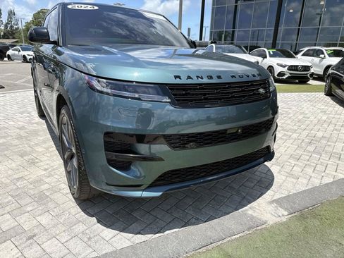 Used 2024 Land Rover Range Rover Sport Dynamic SE AWD/4WD image 8