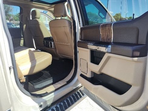 Used 2018 Ford F150 Lariat w/ Equipment Group 502A Luxury AWD/4WD image 21